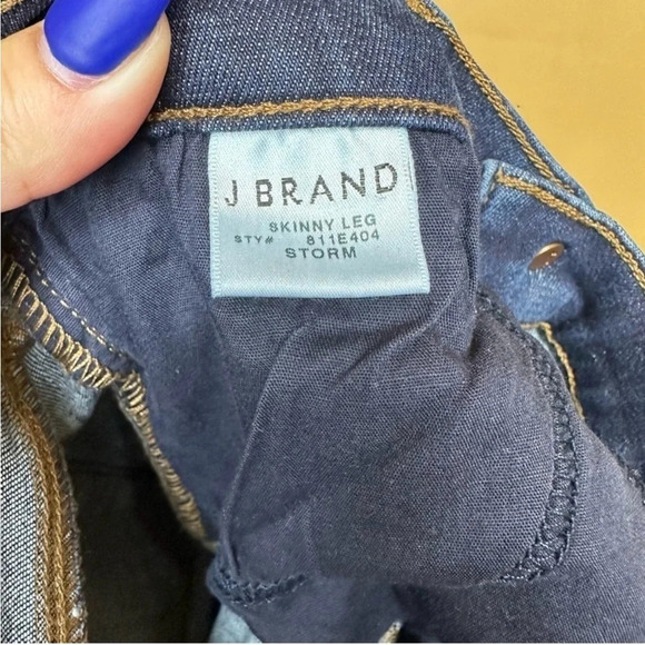J Brand Dark Wash Skinny Leg Storm Wash Jeans Women’s 27 - Picture 7 of 9
